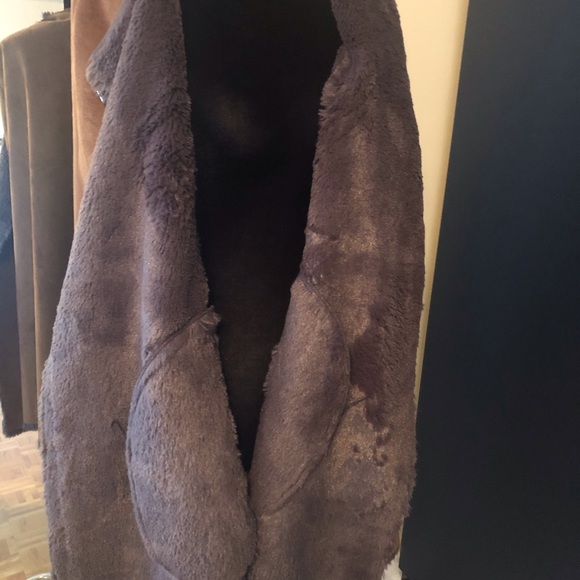 KATIE TODD brown faux suede cape size large/extra large - Picture 13 of 14